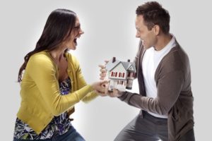 Как не расстаться с недвижимостью при разводе?